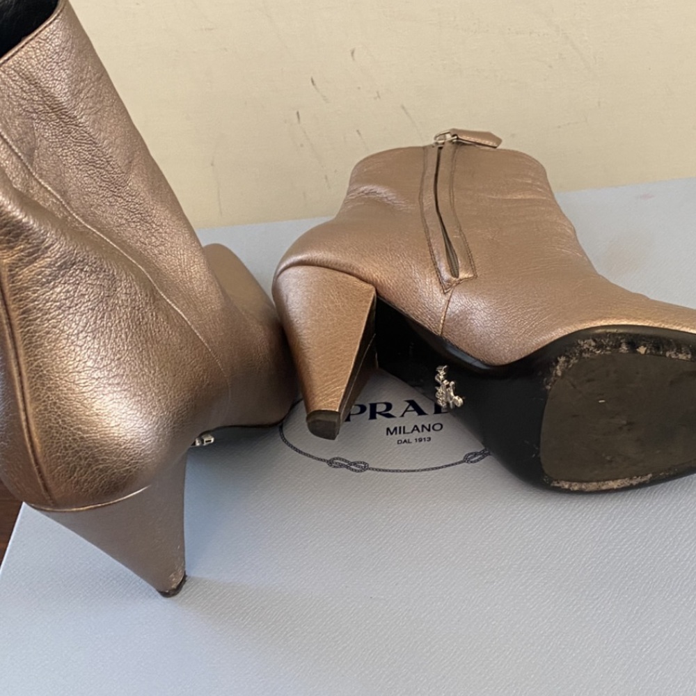 Prada boots - Picture 3 of 8